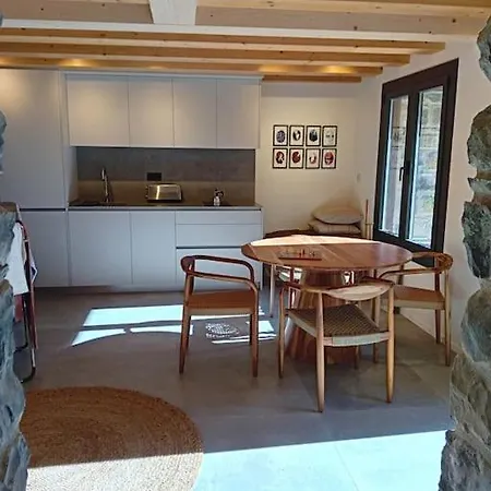 Casa Tomas Saravillo